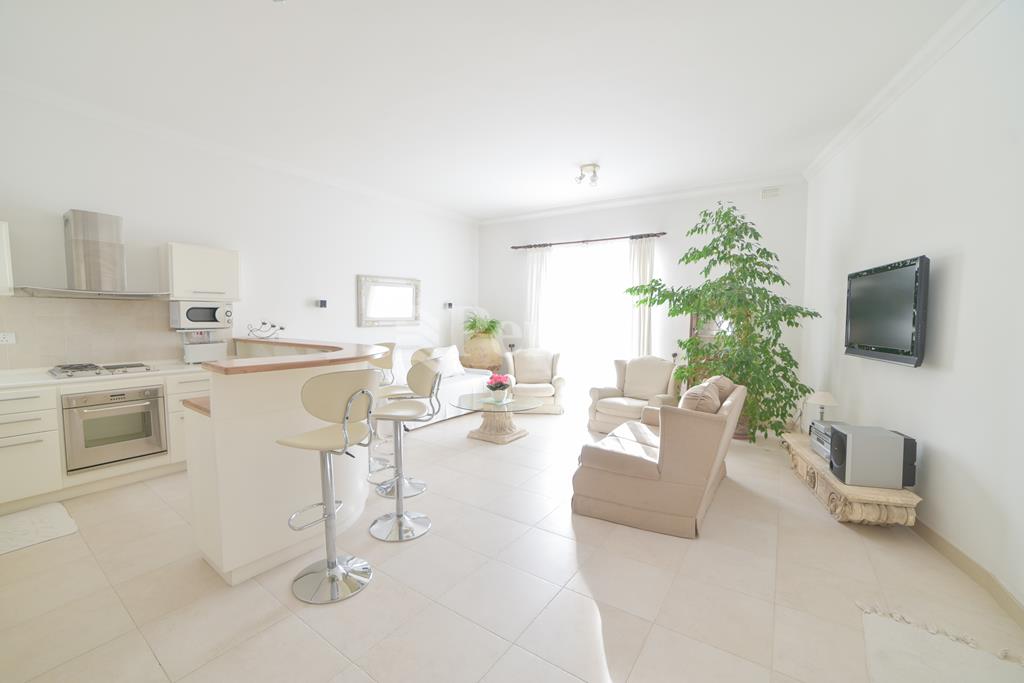Bahar ic-Caghaq<br>Block of Apartments