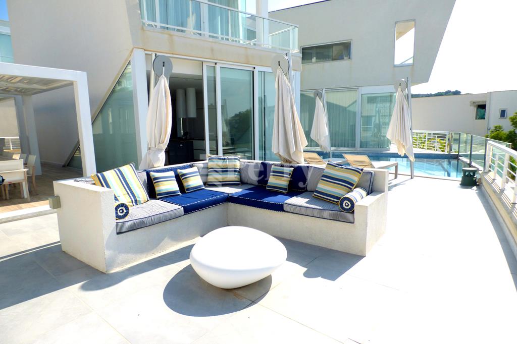 Madliena<br>Villa