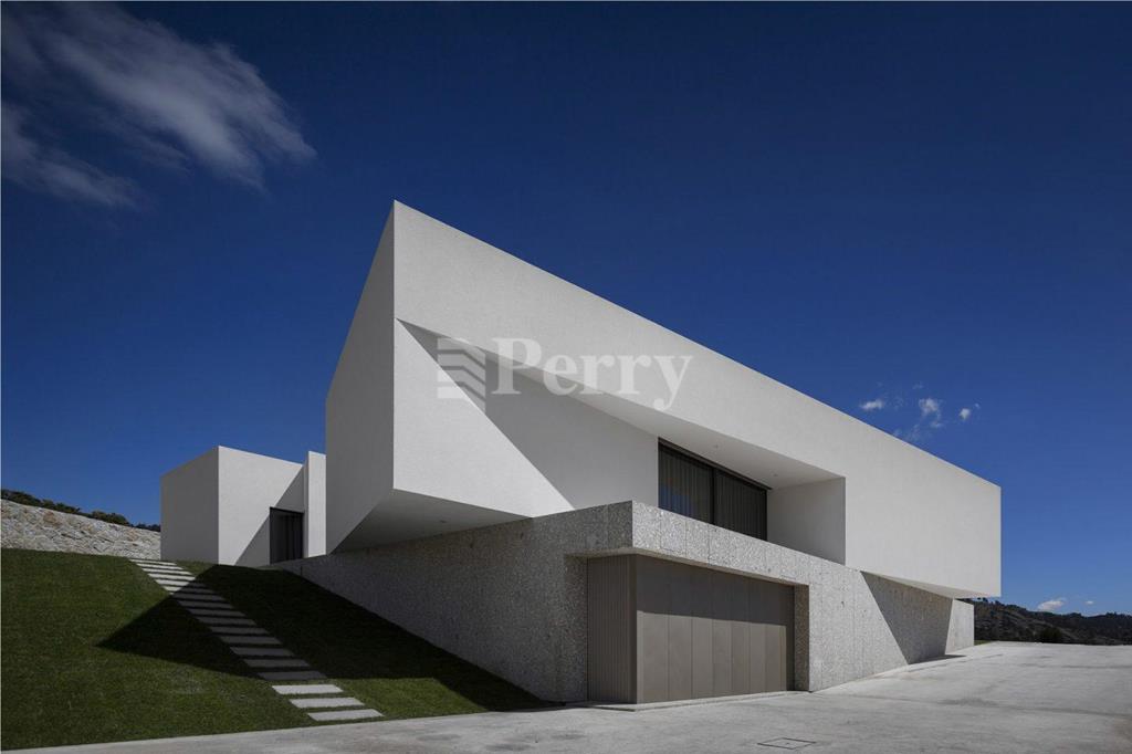Madliena<br>Villa