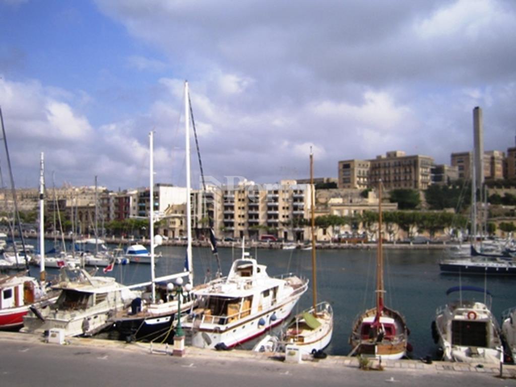 Ta' Xbiex<br>Apartment