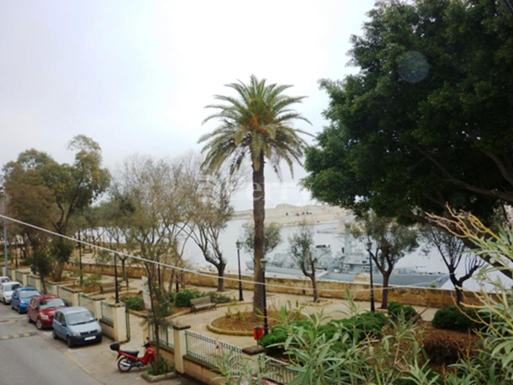 Floriana<br>Apartment