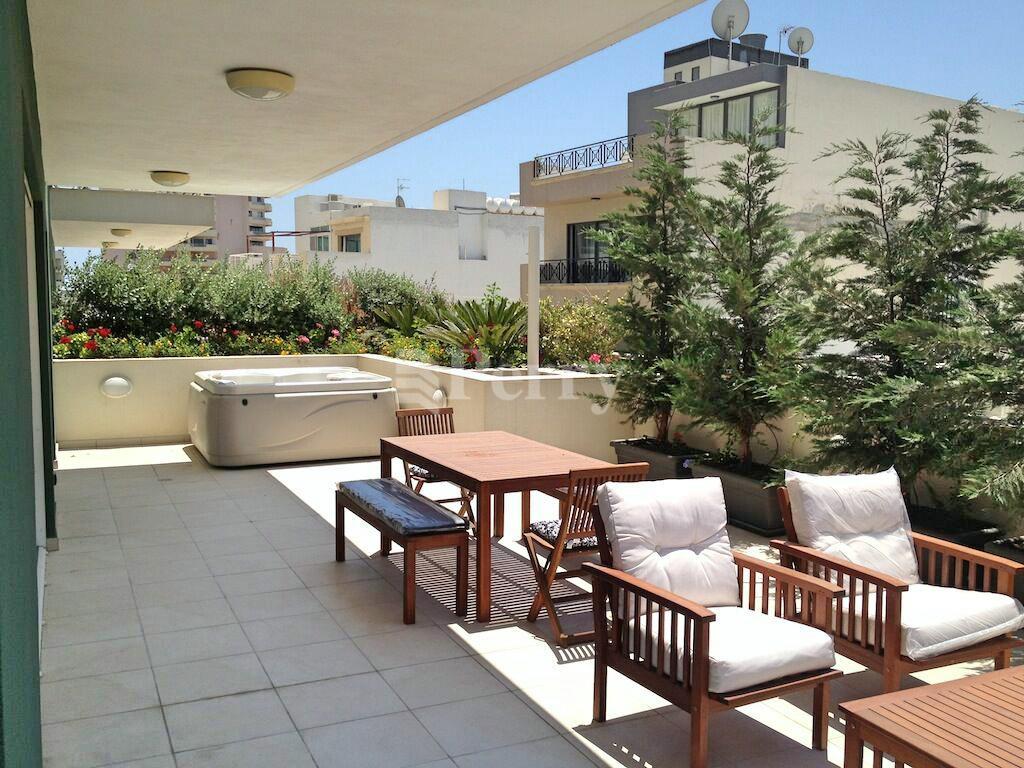 Fort Cambridge<br>Apartment