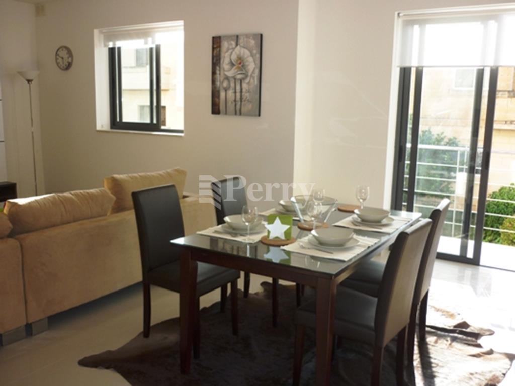 Pembroke<br>Apartment