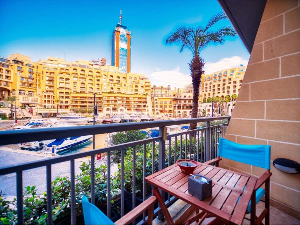Portomaso, St Julians<br>Apartment
