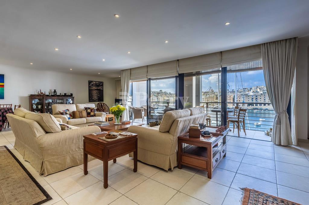 St. Angelo Mansions<br>Apartment