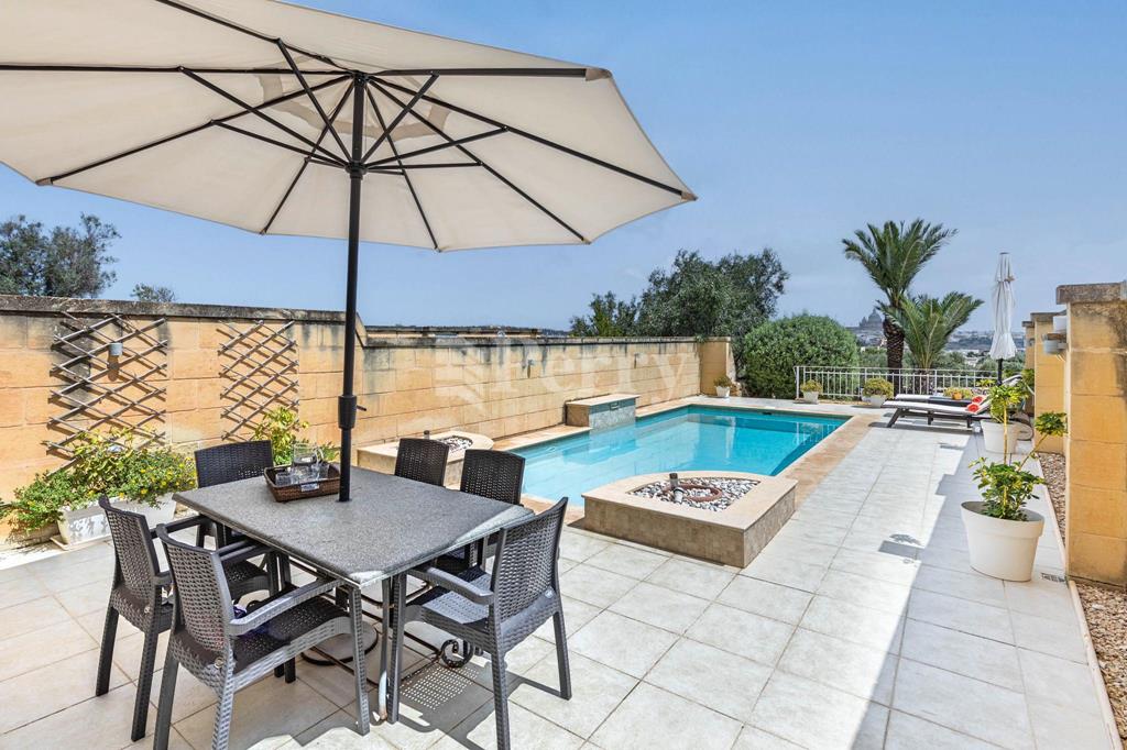Gozo<br>House of Character