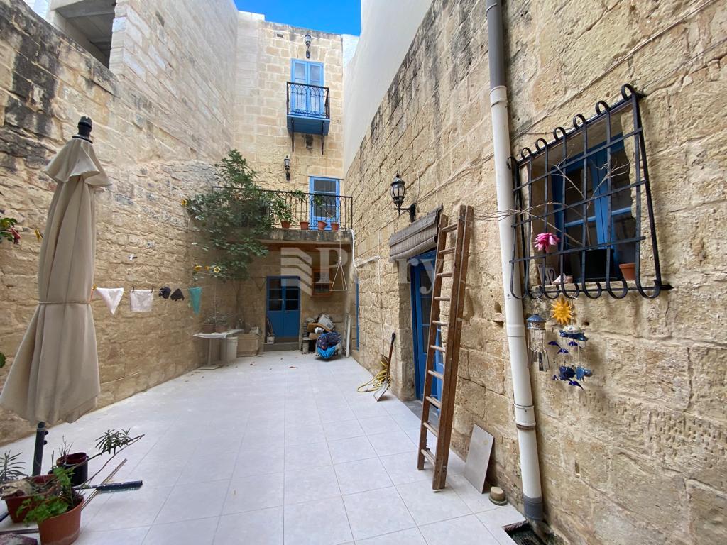 Lija<br>House of Character