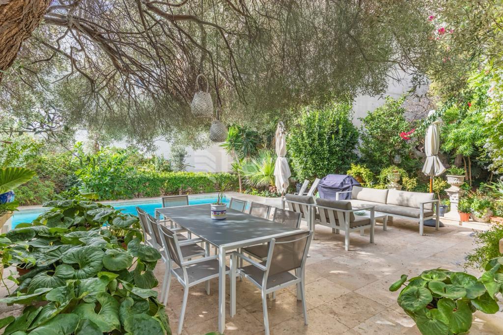 Sliema<br>House of Character