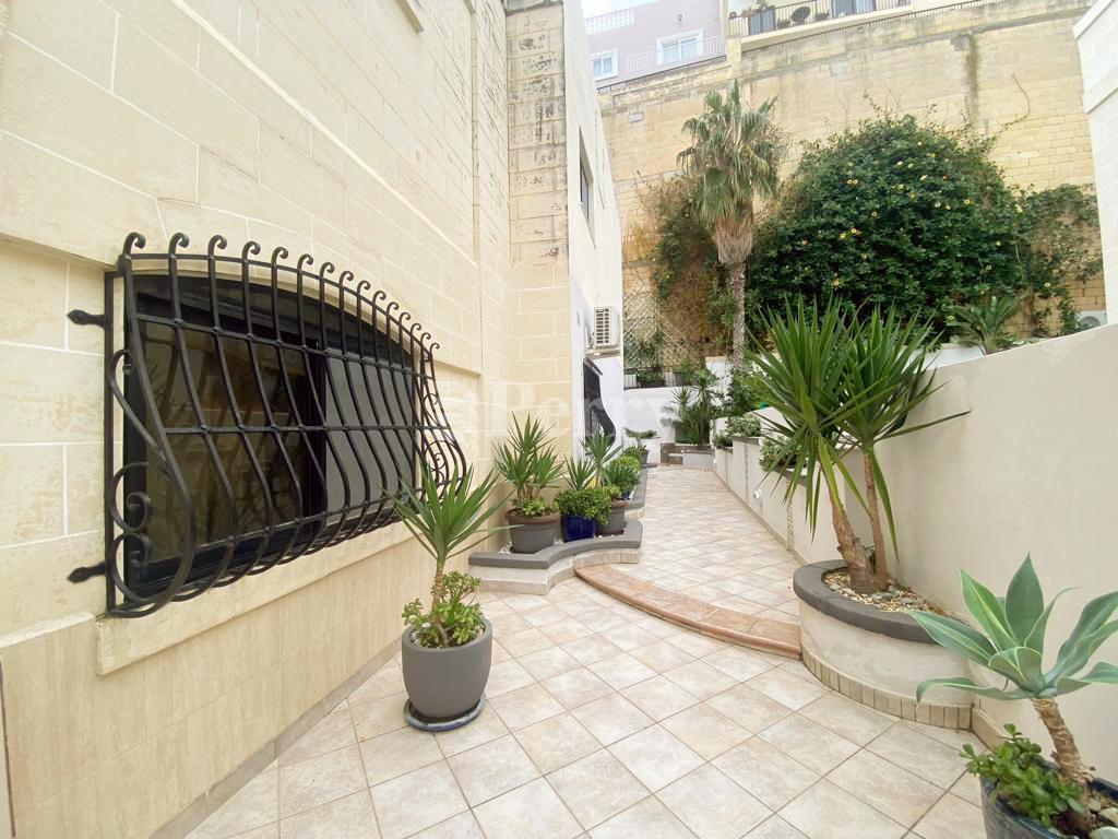 St Julians<br>Maisonette