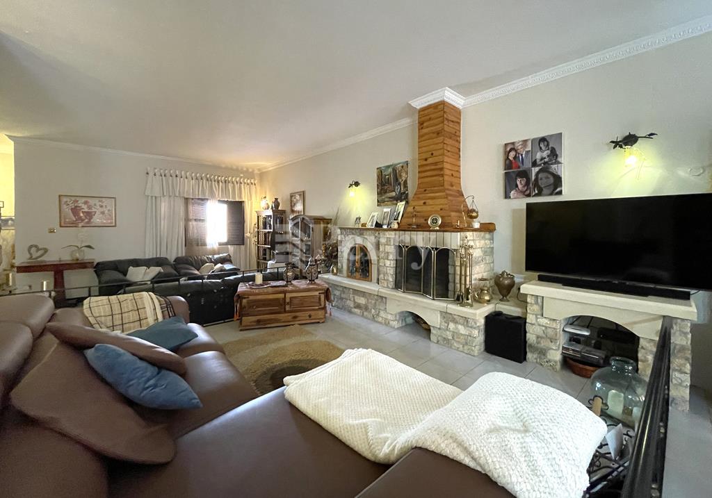 Dingli<br>Terraced House